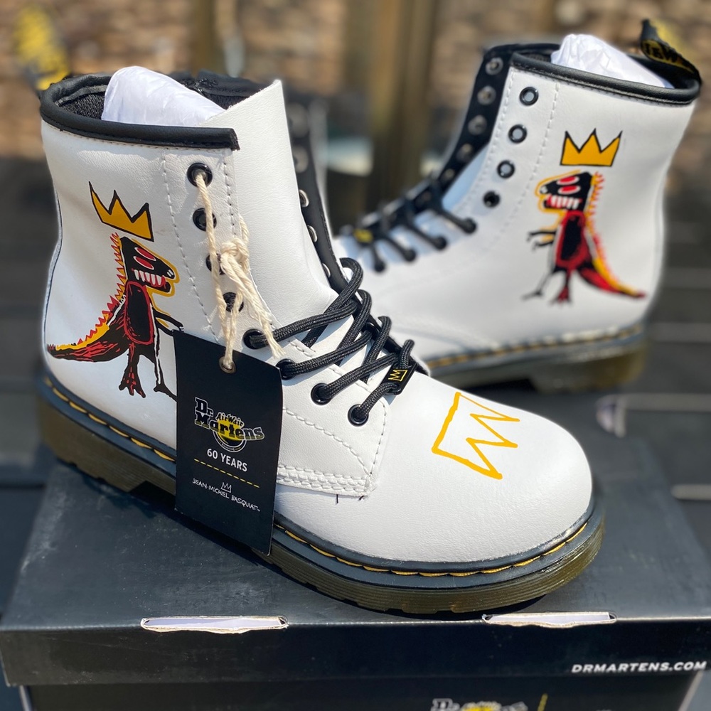 DOC MARTENS X BASQUIAT 1460